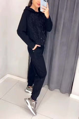 Schwarz